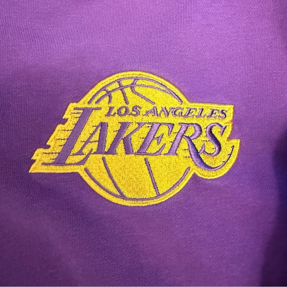 New Era Lakers Woman’s Hoodie Size Medium Purple - Picture 2 of 6